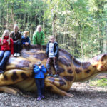 Die jungen Teilnehmer des CLK-Ausflugs im Dinosaurierpark Altmühltal